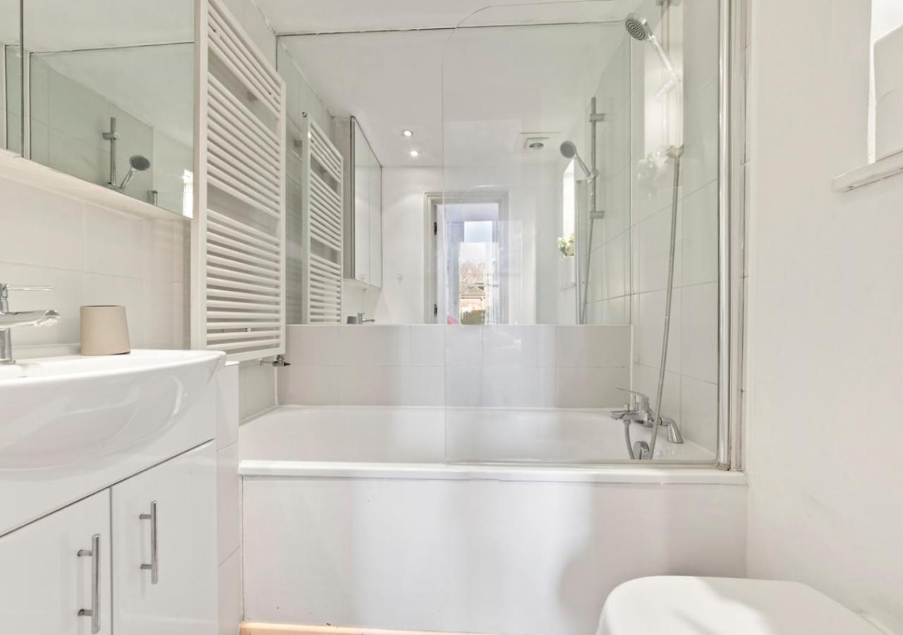 Sg, Classic Knightsbridge Loft Apartment Лондон Экстерьер фото